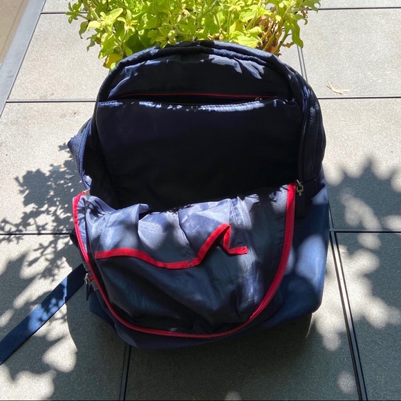 Tommy Hilfiger Backpack - Picture 3 of 4